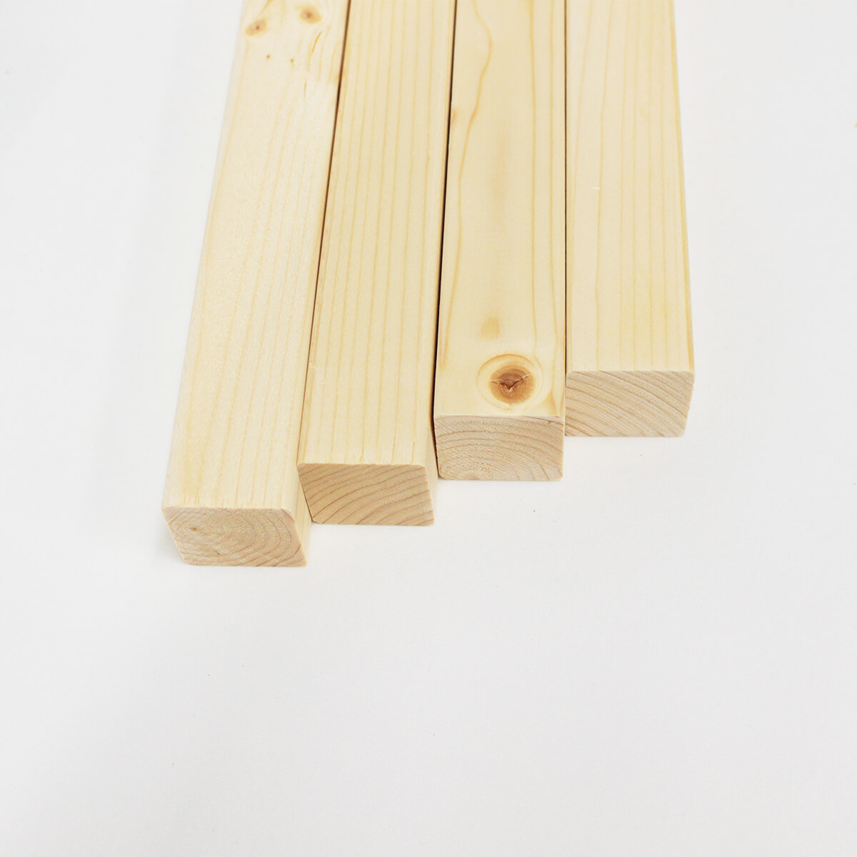 SPF材 2×2 (ツーバイツー) 650mm